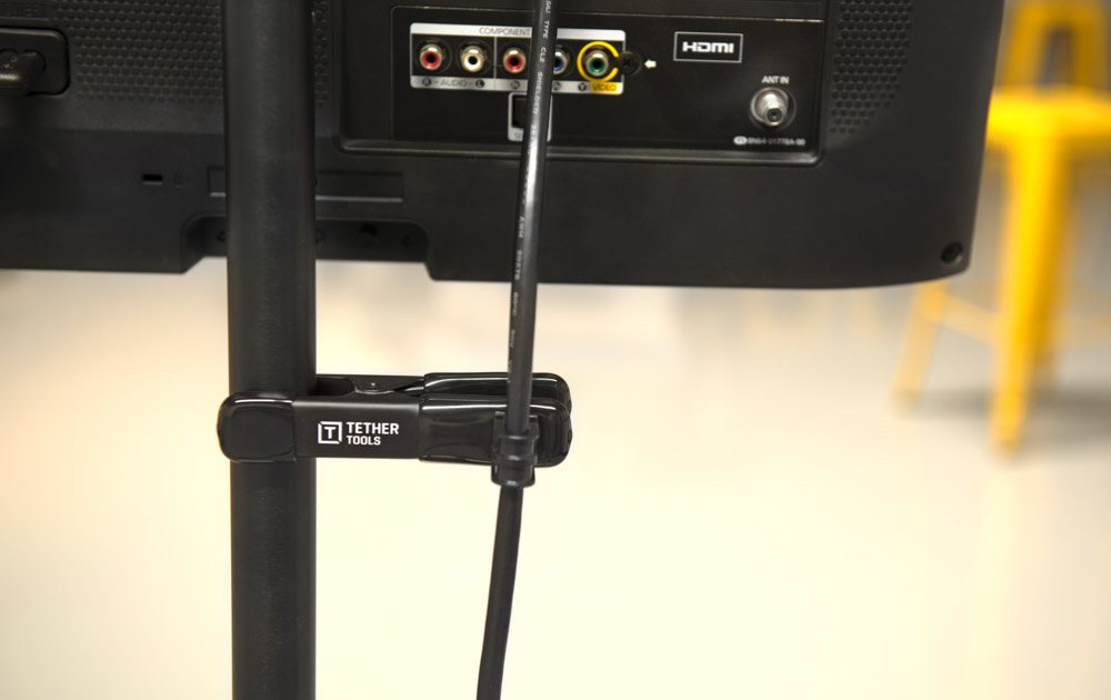 js080a1-tether-tools-jerkstopper-a-clamp-1in_in use-2